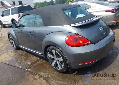 2013 Volkswagen Beetle 2.0T z USA, uszkodzony, nr VIN 3VW8A7AT8DM802832